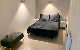 Charming Apartment - Near Paris